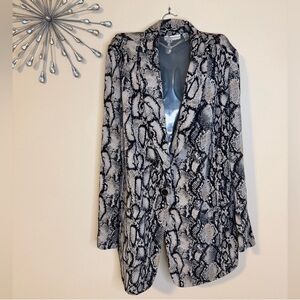 Susan Graver Black and White Snake Print Blazer